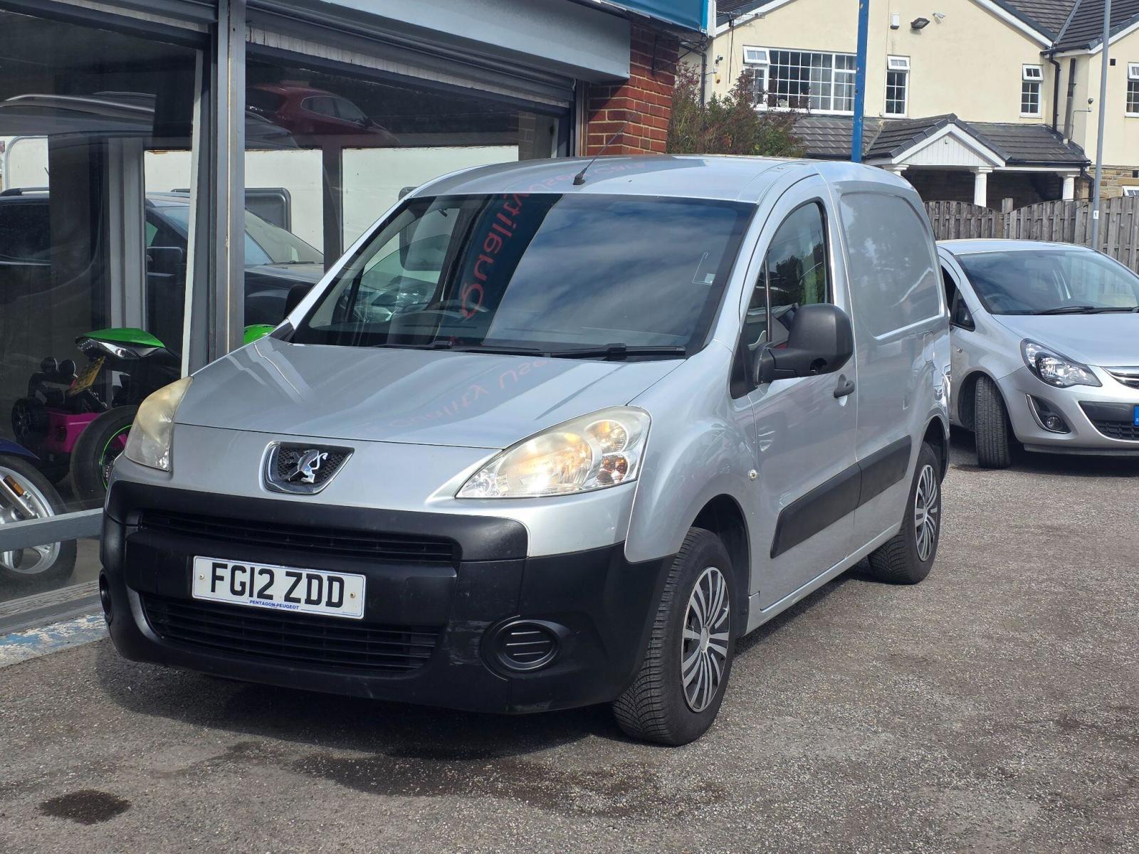 2012 Peugeot Partner