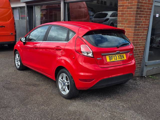 2013 Ford Fiesta 1.0 Zetec Euro 5 (s/s) 5dr